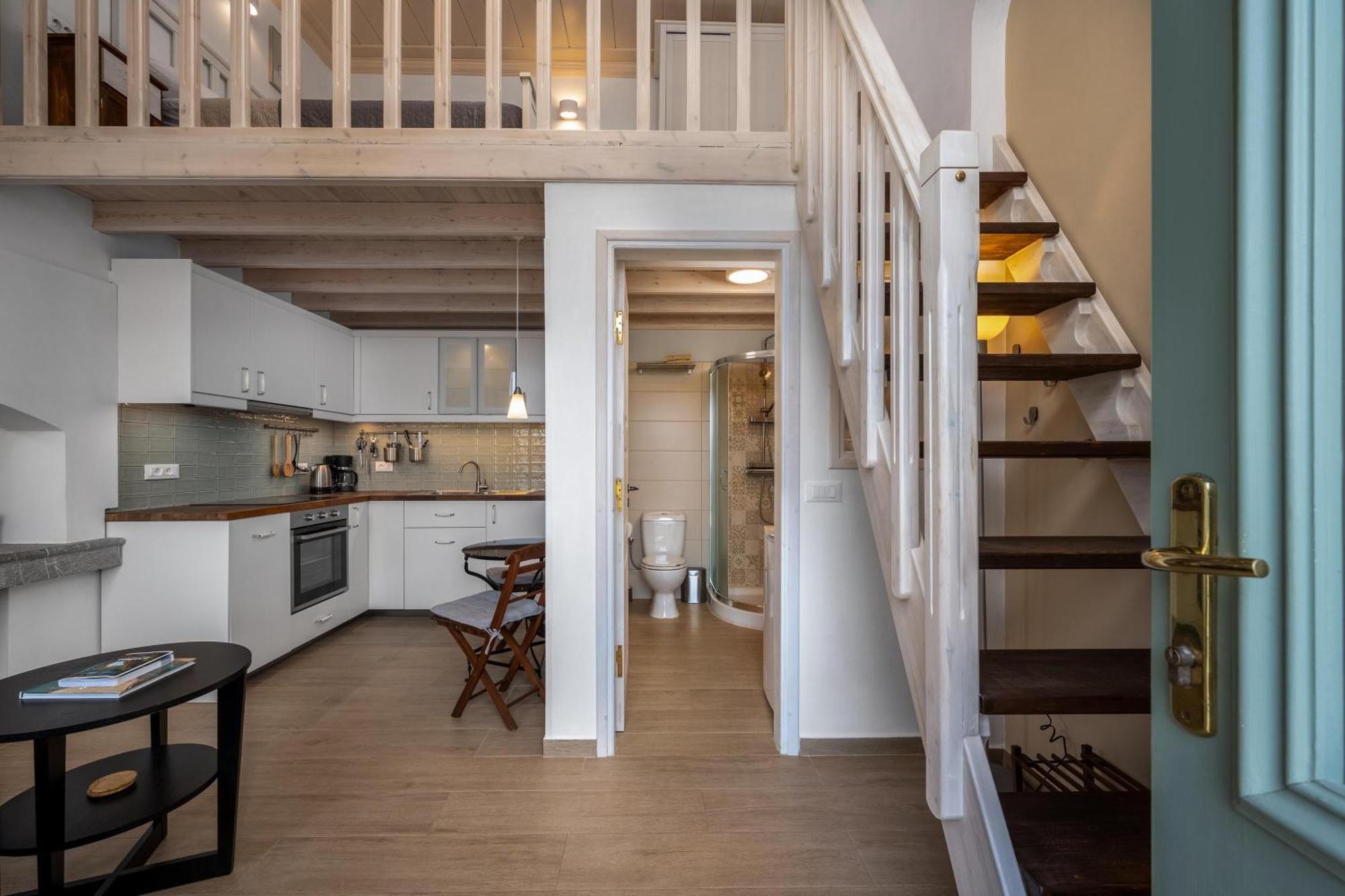 Over The Sea Apartments Сімі Екстер'єр фото