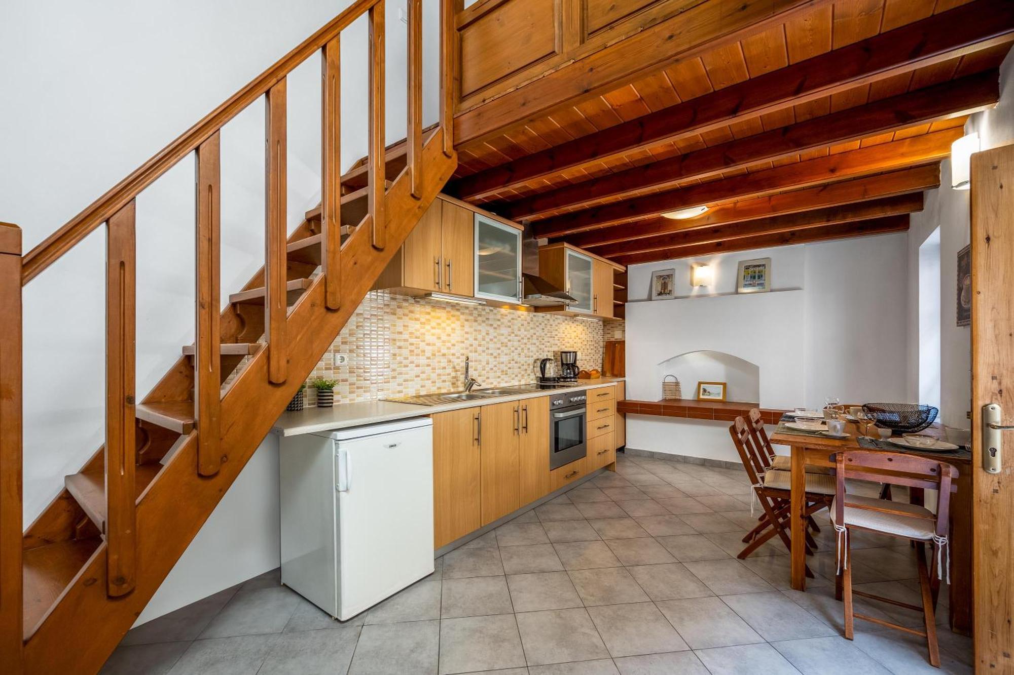 Over The Sea Apartments Сімі Екстер'єр фото