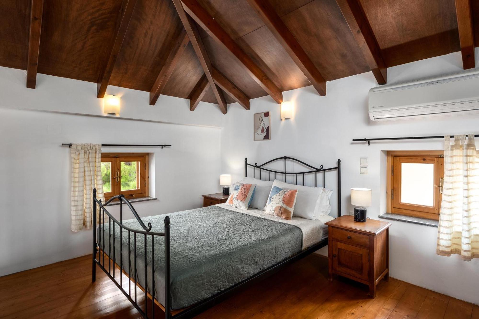 Over The Sea Apartments Сімі Екстер'єр фото