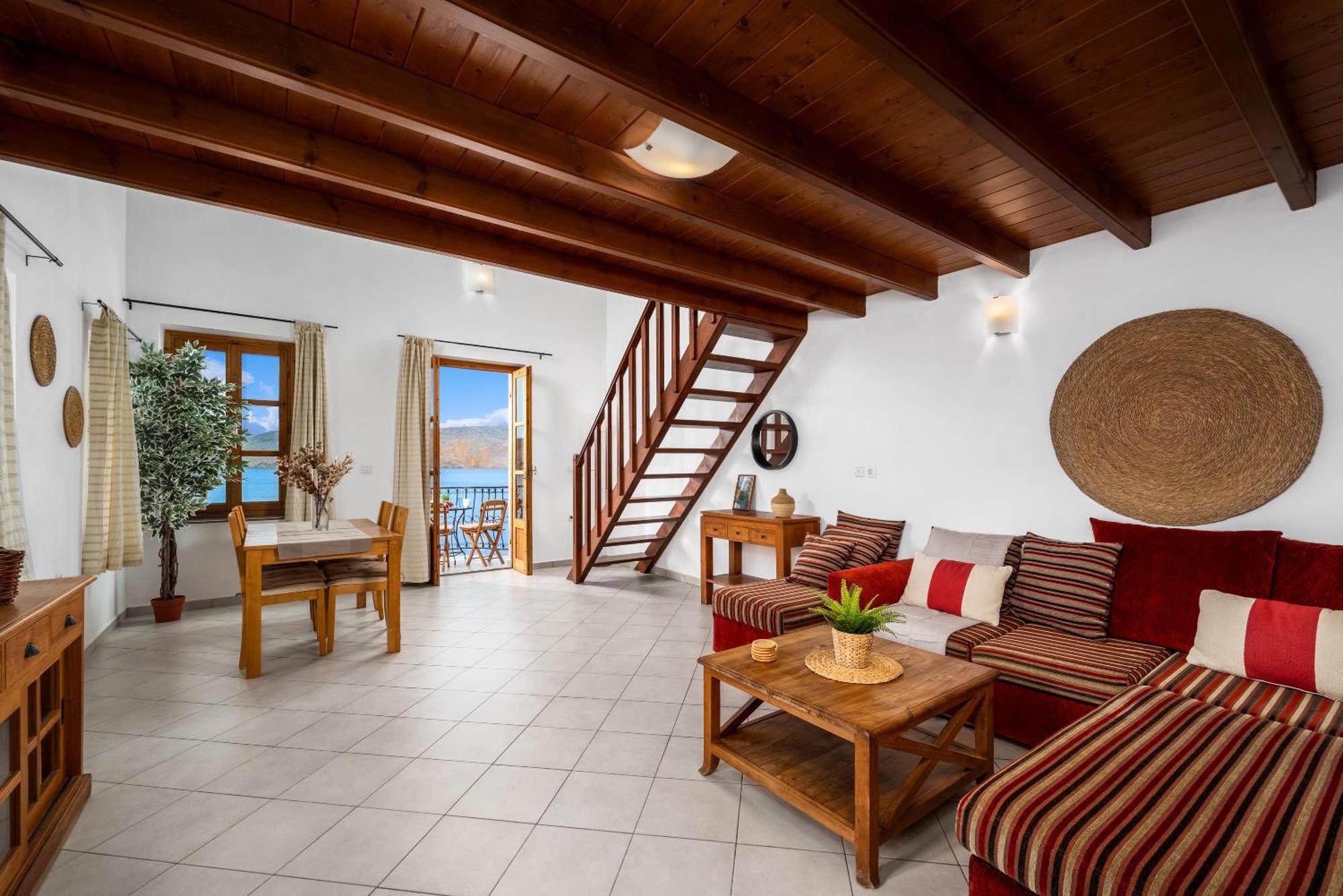 Over The Sea Apartments Сімі Екстер'єр фото